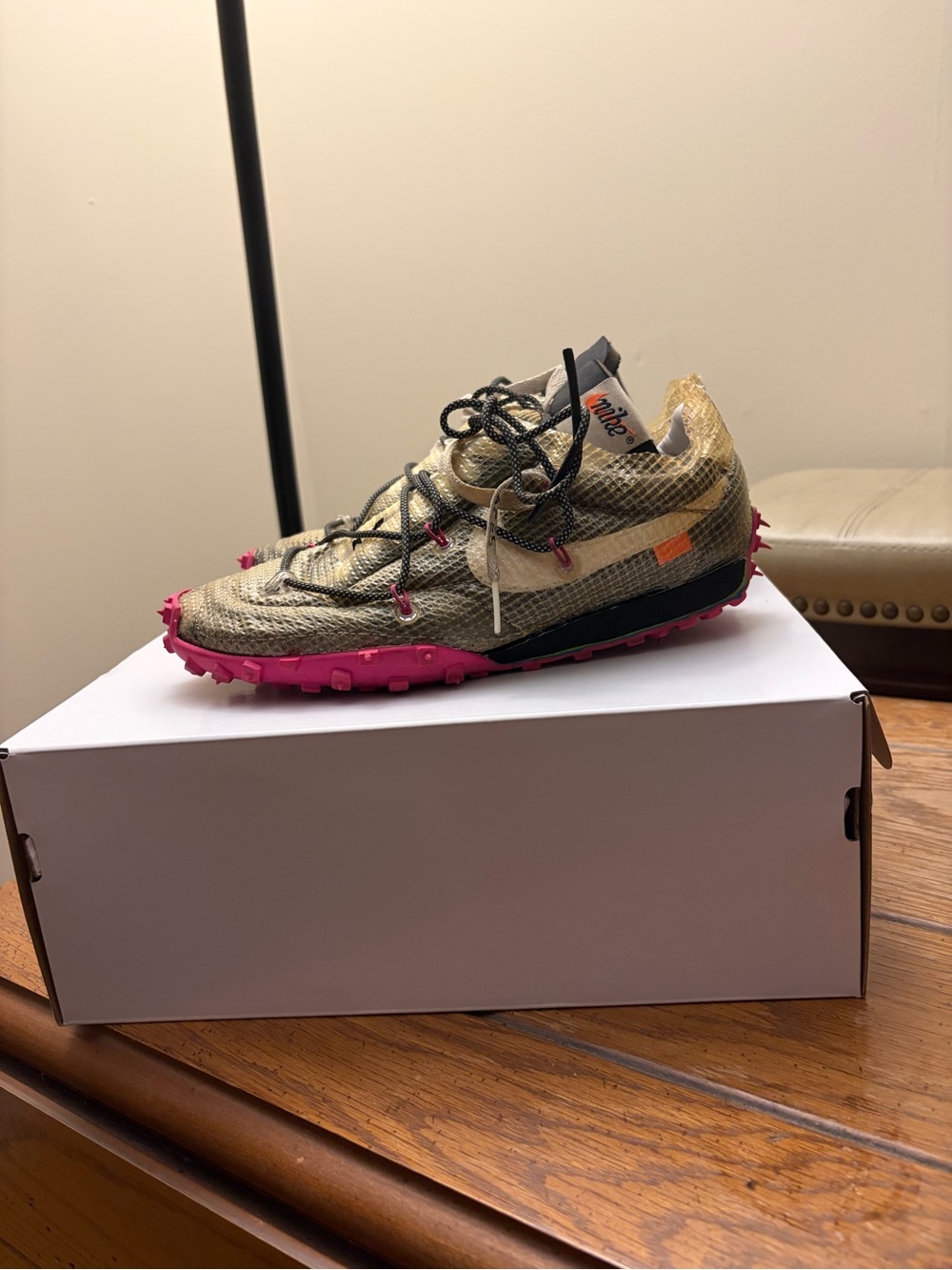 Size W7.5 Nike X Off-White Waffle Racer Fuchsia W - Picture 3 of 7